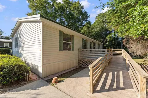 1844 Suavez Dr, Lillian, AL 36549
