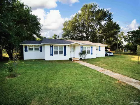 Exterior - 5199 Spring St, Jay, FL 32565 photo 2 of 6