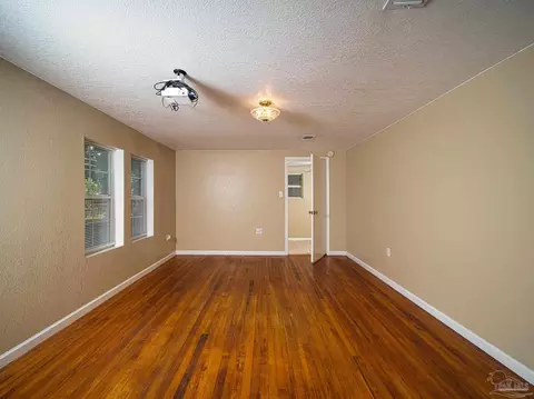 Living - 5199 Spring St, Jay, FL 32565 photo 2 of 5