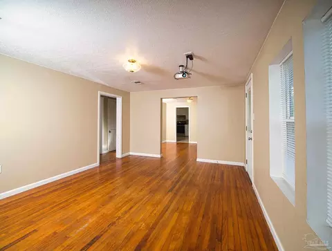 Living - 5199 Spring St, Jay, FL 32565 photo 3 of 5
