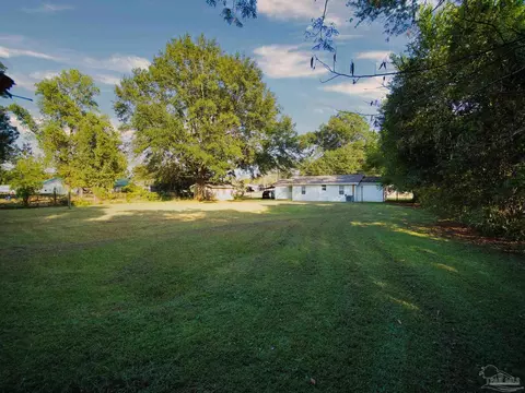 Exterior - 5199 Spring St, Jay, FL 32565 photo 5 of 6