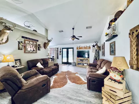 5045 Toebars Tr, Milton, FL 32583 photo 5
