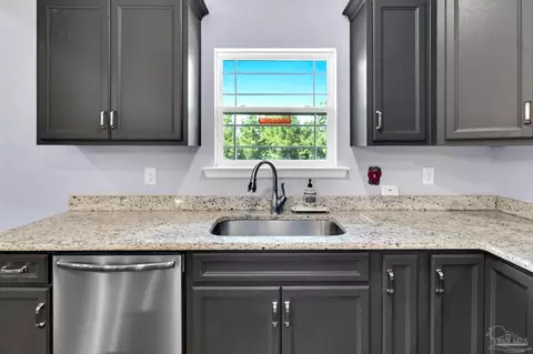 Kitchen - 3558 Autumn Ridge Rd, Pace, FL 32571 photo 3 of 3