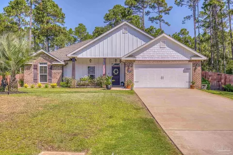 6612 Admiral St, Navarre, FL 32566