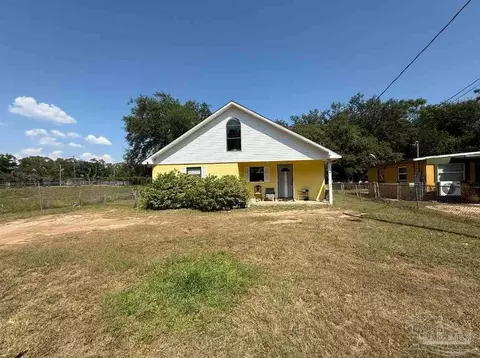46 Kennington Dr, Pensacola, FL 32507