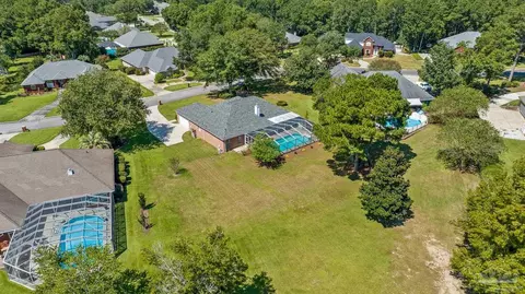 2866 Greystone Dr, Pace, FL 32571 photo 3