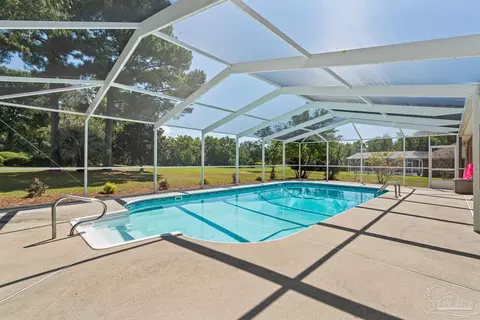 2866 Greystone Dr, Pace, FL 32571 photo 11