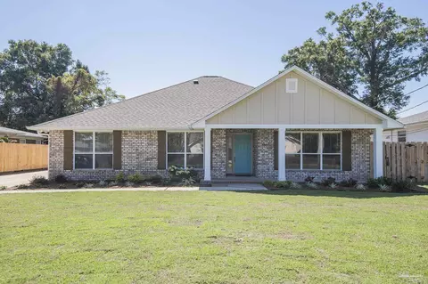 1807 E Leonard St, Pensacola, FL 32503