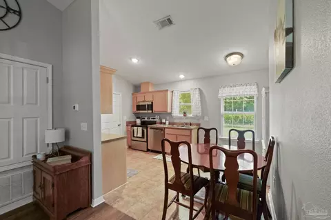4504 Edgewood Dr, Milton, FL 32583 photo 11