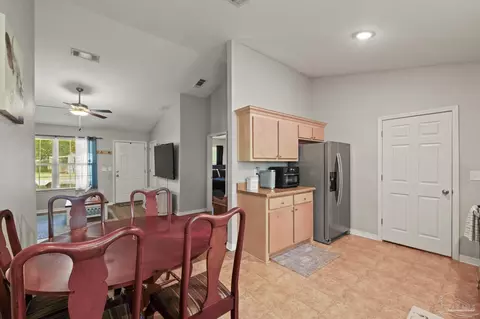 4504 Edgewood Dr, Milton, FL 32583 photo 15