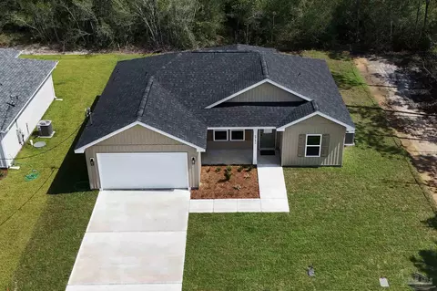 5737 San Blas St, Milton, FL 32583
