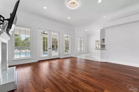 Living - 3159 Cobblestone Dr, Pace, FL 32571 photo 2 of 4