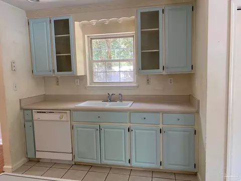 Kitchen - 1820 Garcon Point Rd, Milton, FL 32583 photo 1 of 3