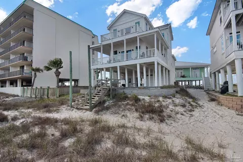 8257 Gulf Blvd, Navarre Beach, FL 32566
