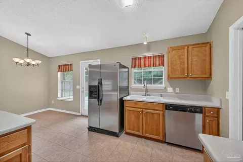 Kitchen - 7331 Copter Ln, Milton, FL 32570 photo 5 of 5