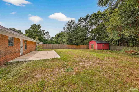 Exterior - 7331 Copter Ln, Milton, FL 32570 photo 7 of 7