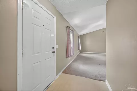 Entry Way - 7331 Copter Ln, Milton, FL 32570 photo 2 of 4