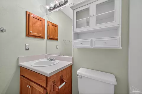 Bath - 7331 Copter Ln, Milton, FL 32570 photo 1 of 5