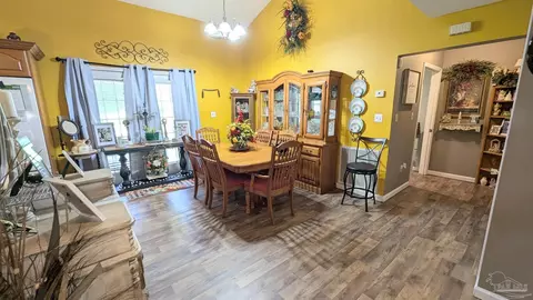 Dining - 3171 Sam Sullivan Rd, Millry, AL 36558 photo 3 of 3