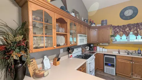 Kitchen - 3171 Sam Sullivan Rd, Millry, AL 36558 photo 7 of 8