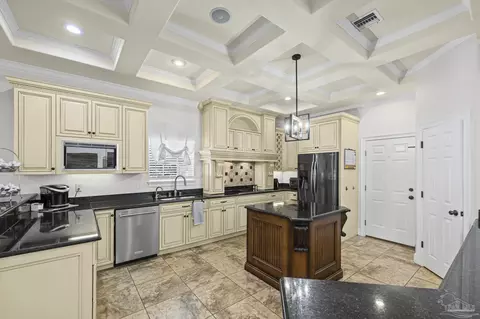 Kitchen - 5541 Marthas Mill Way, Pace, FL 32571 photo 2 of 4