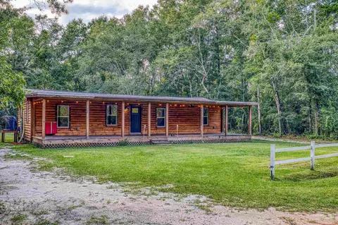 2989 N 5th Ave, Milton, FL 32583