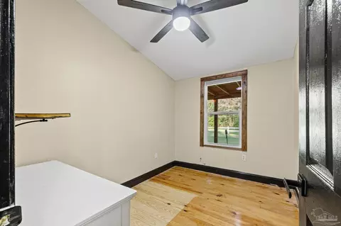 Bedroom - 2989 N 5th Ave, Milton, FL 32583 photo 1 of 5