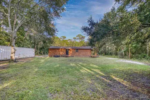 Exterior - 2989 N 5th Ave, Milton, FL 32583 photo 7 of 23