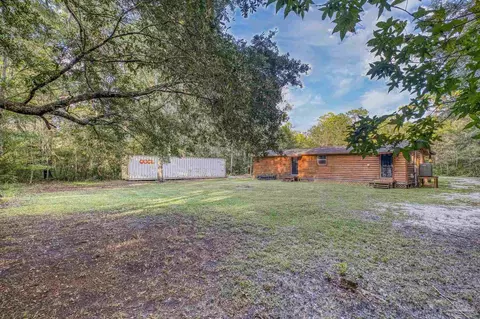 Exterior - 2989 N 5th Ave, Milton, FL 32583 photo 9 of 23