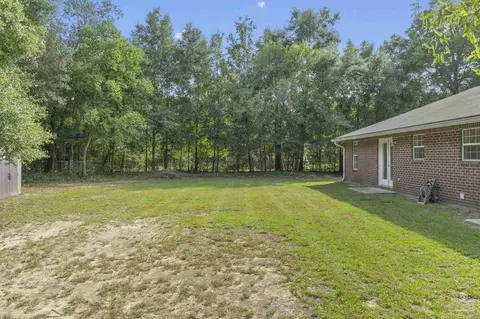 Exterior - 5246 Persimmon Ln, Milton, FL 32570 photo 7 of 7