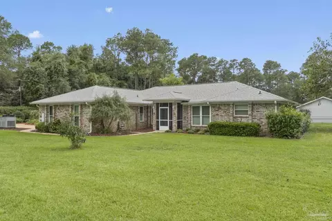 5045 Braxton Ln, Pace, FL 32571