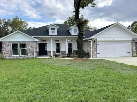 5232 Barnett Rd, Pace, FL 32571