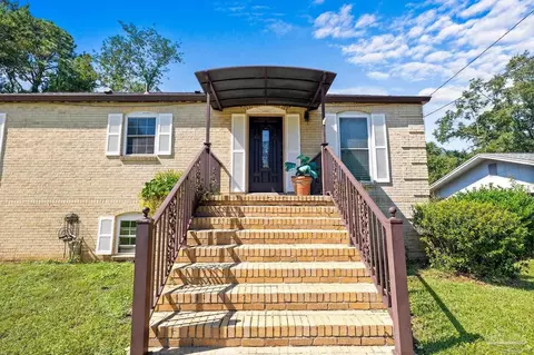4607 Marseille Dr, Pensacola, FL 32505