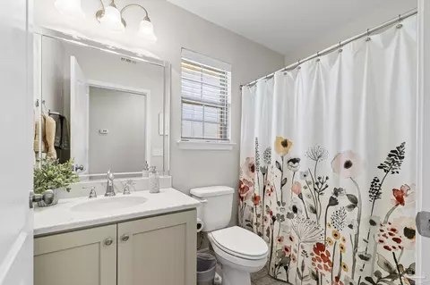 Bath - 5587 Dunridge Dr, Pace, FL 32571 photo 3 of 3