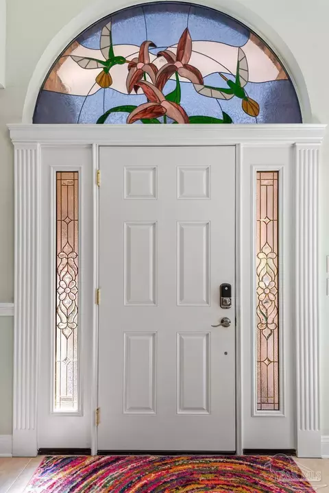Entry Way - 7232 Bayshore Dr, Milton, FL 32583 photo 2 of 5