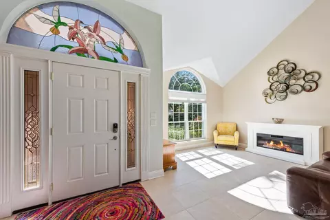 Entry Way - 7232 Bayshore Dr, Milton, FL 32583 photo 1 of 5
