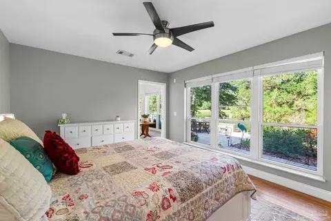 Bedroom - 7232 Bayshore Dr, Milton, FL 32583 photo 3 of 5