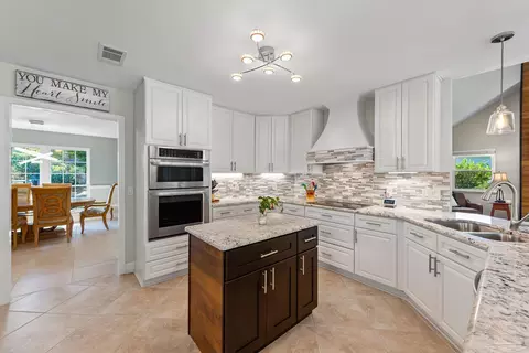 Kitchen - 7232 Bayshore Dr, Milton, FL 32583 photo 6 of 6