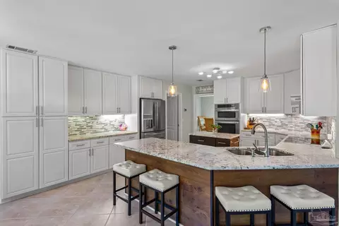 Kitchen - 7232 Bayshore Dr, Milton, FL 32583 photo 2 of 6