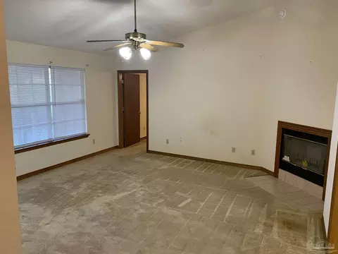 Living - 6333 Rice St, Milton, FL 32583 photo 2 of 4