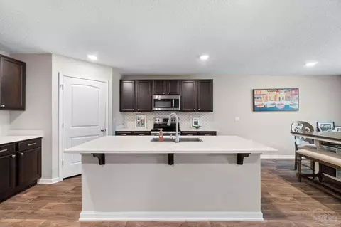 Kitchen - 4082 Chickadee St, Milton, FL 32583 photo 2 of 5