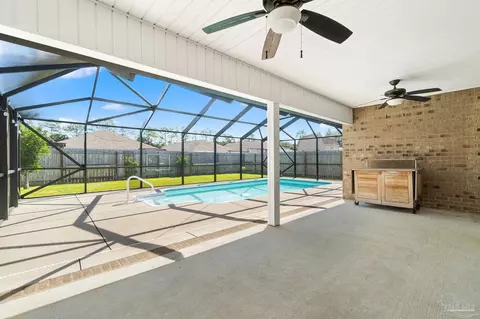 Exterior - 4082 Chickadee St, Milton, FL 32583 photo 6 of 14
