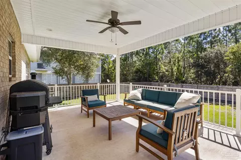 Exterior - 5721 Kailey Rd, Milton, FL 32583 photo 2 of 3