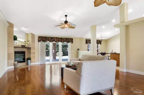 6057 Paige Pointe Dr, Milton, FL 32570 photo 19