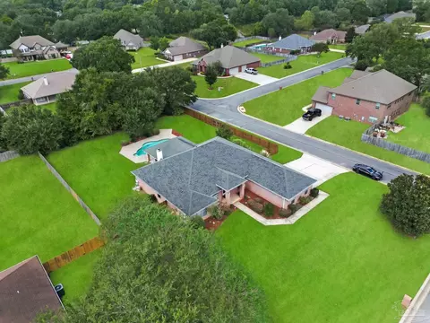6057 Paige Pointe Dr, Milton, FL 32570