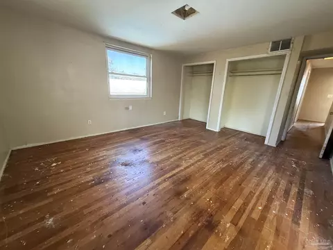 Bedroom - 305 Calhoun Ave, Pensacola, FL 32507 photo 6 of 8