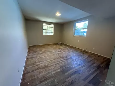 Bedroom - 305 Calhoun Ave, Pensacola, FL 32507 photo 1 of 8