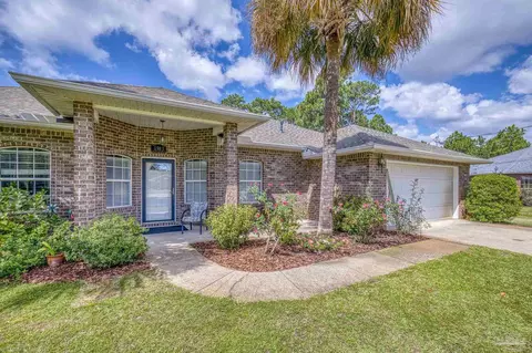 1983 Alamanda Ct, Navarre, FL 32566
