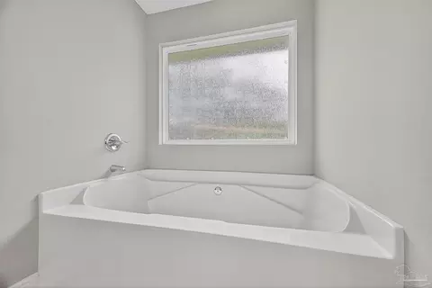 Bath - 5928 Augustine Dr, Pace, FL 32571 photo 7 of 7