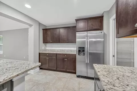 Kitchen - 5928 Augustine Dr, Pace, FL 32571 photo 3 of 4